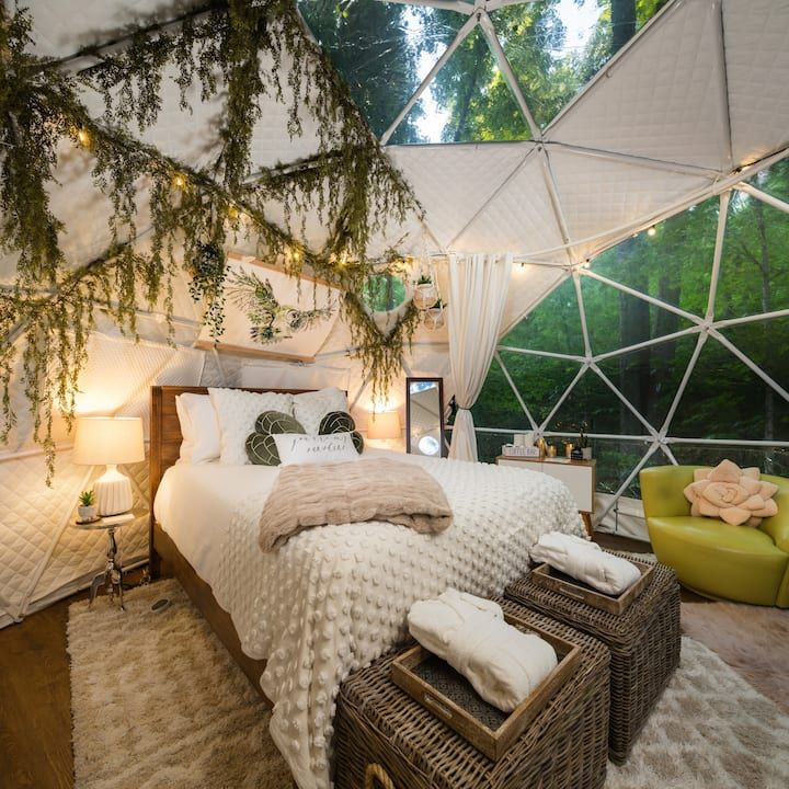 dome house interior rustic concept